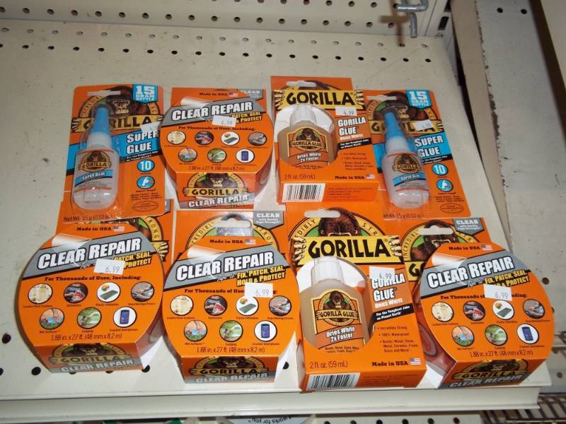 lot 543 image: Gorilla Tape and Glue