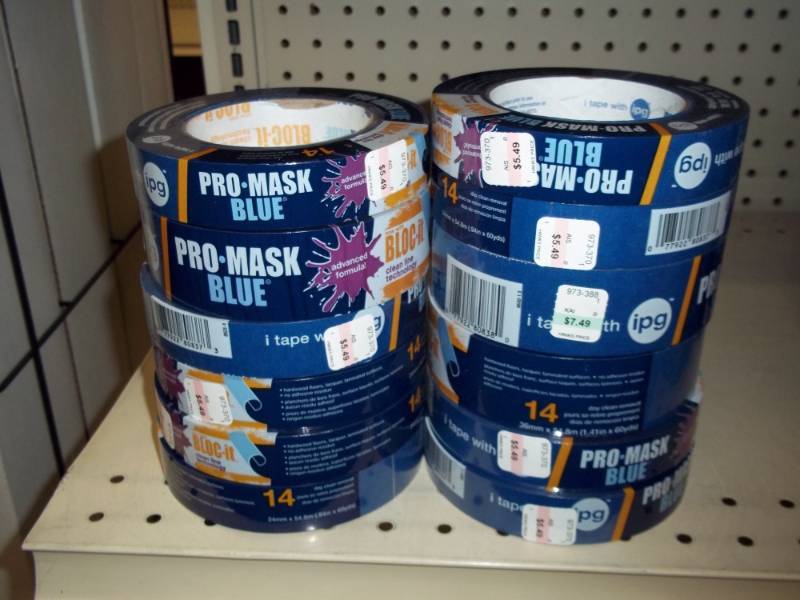 lot 560 image: Lot of 10 rolls of Blue Painters Tape