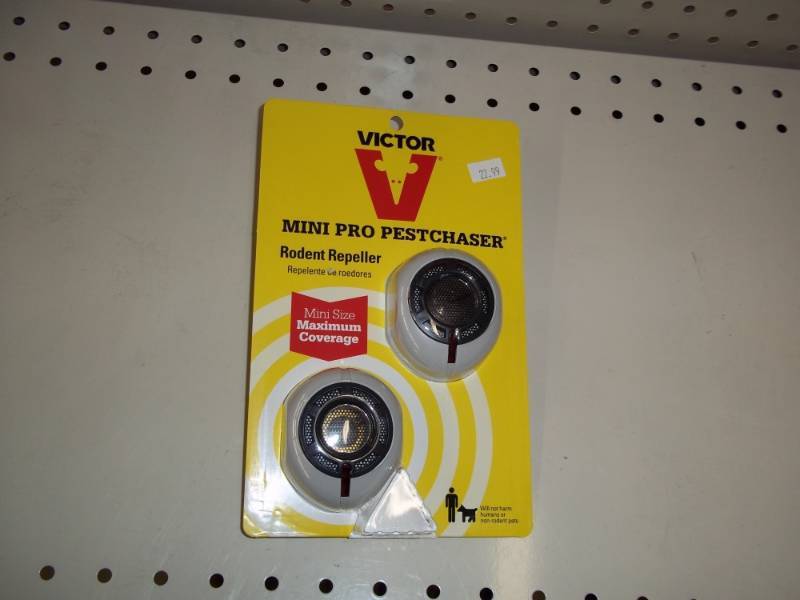 lot 568 image: Mini Pro Pestchaser Rodent Repeller