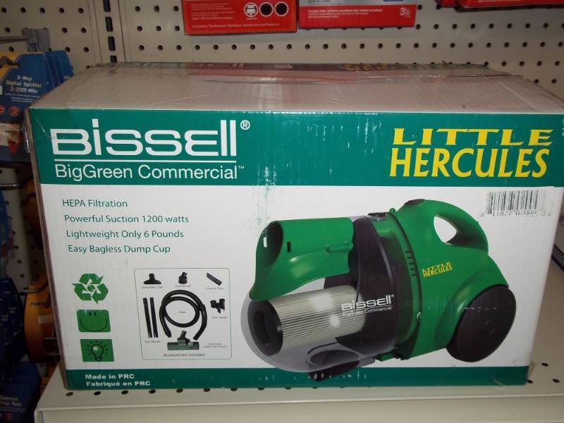 lot 579 image: Bissell BigGreen Commercial Vacuum