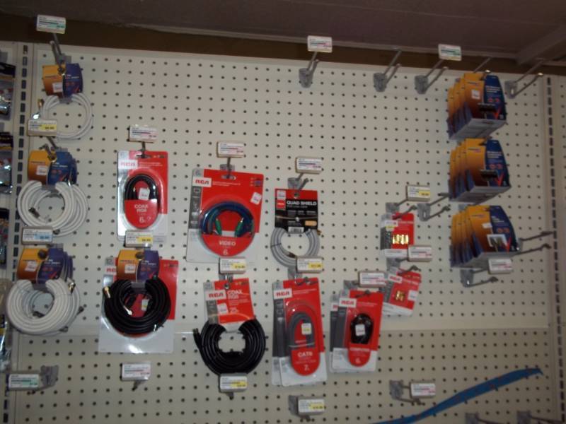 lot 612 image: 4 ft Wall Lot Top Half includes misc coax cables, connectors, etc