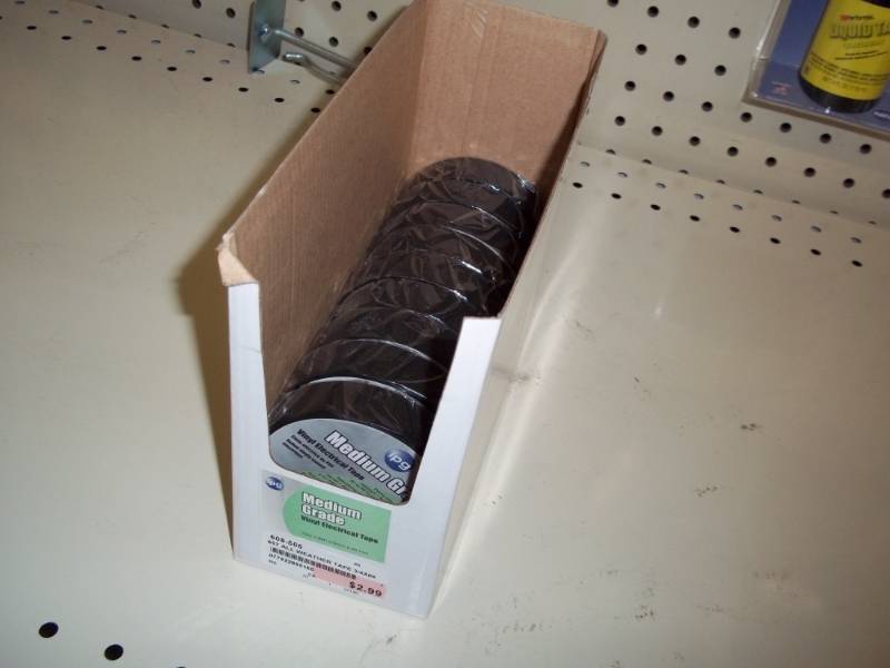 lot 620 image: Lot of 9 rolls of black electrical Tape