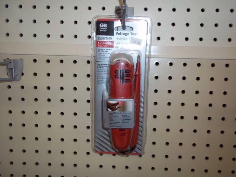 lot 628 image: Voltage tester
