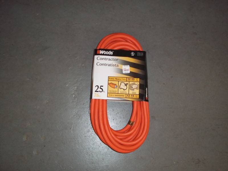 lot 641 image: Orange Contractor Extension Cord 25 ft