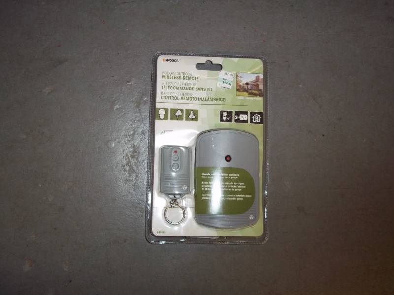 lot 648 image: Wireless remote plug in