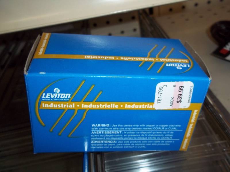 lot 684 image: 30 amp Locking Plug