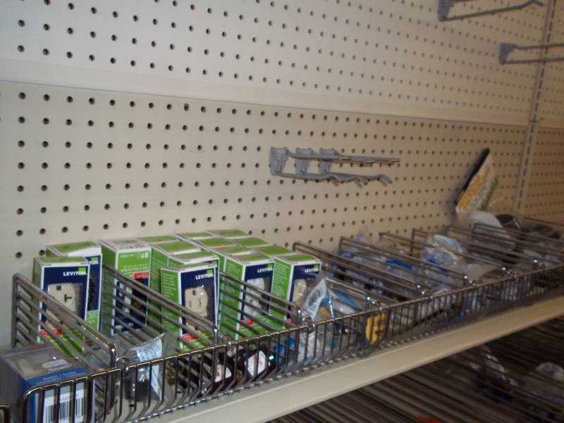 lot 685 image: Shelf Lot Assortment of electrical plugins and cord ends