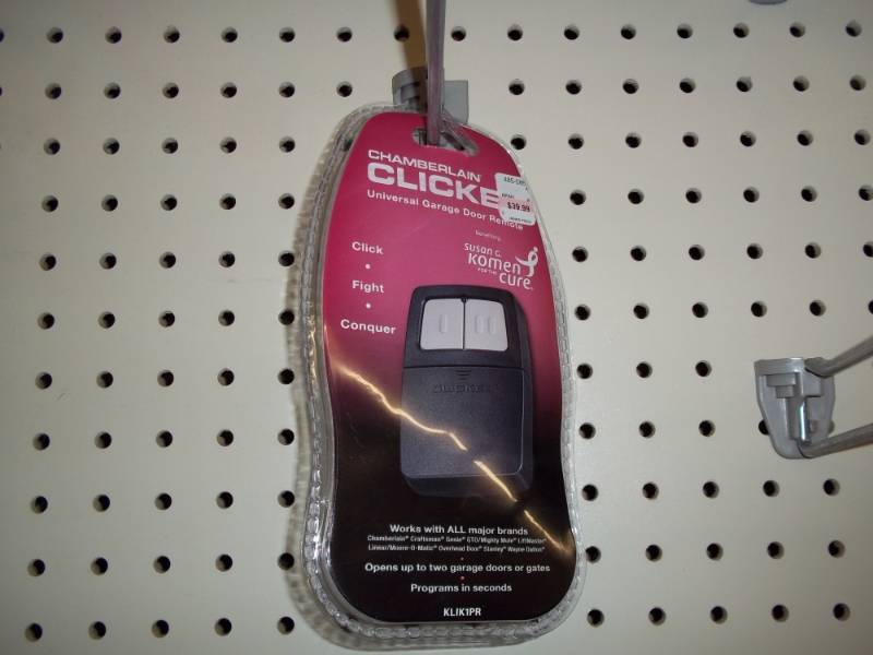 lot 695 image: Universal Garage Door Remote