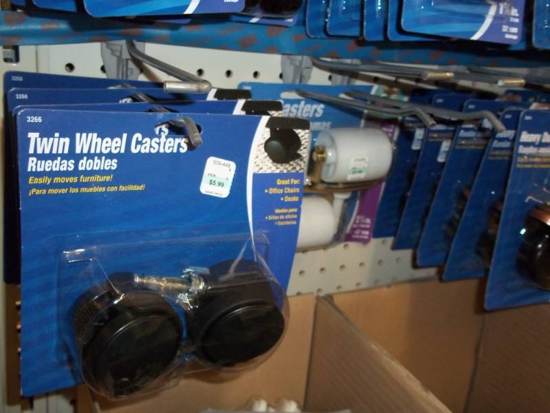 lot 711 image: Wall Lot Assortment of Roller Casters