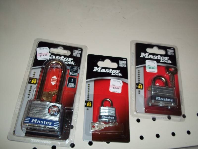 lot 751 image: Set of 3 Master Paddle Locks