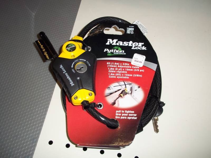 lot 753 image: Master Cable Lock