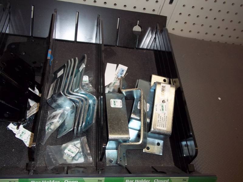 lot 767 image: Lot Assortment of Bar Holder open, Bar Holder Closed