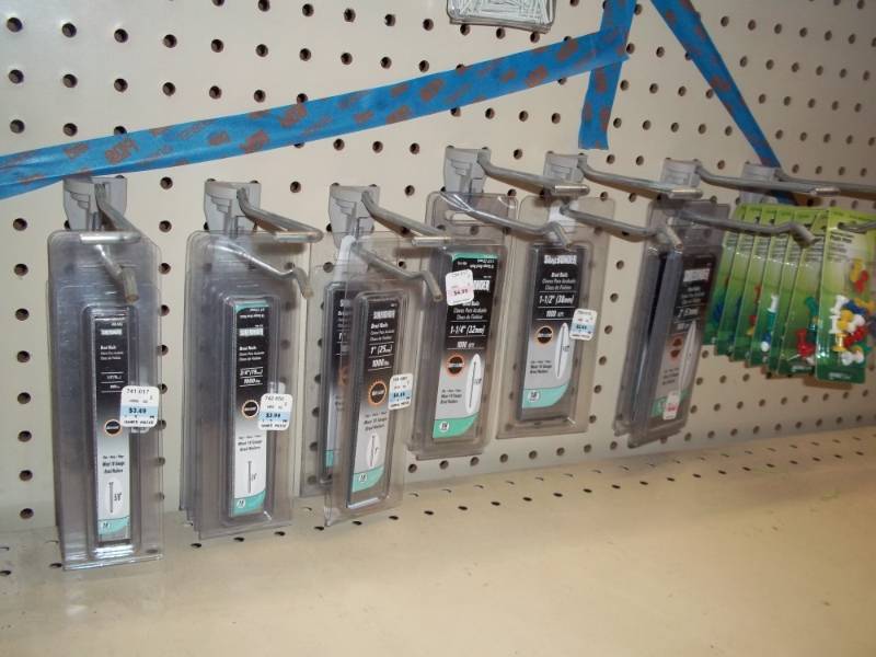 lot 787 image: Wall Lot of Braid Nails and Push Pins