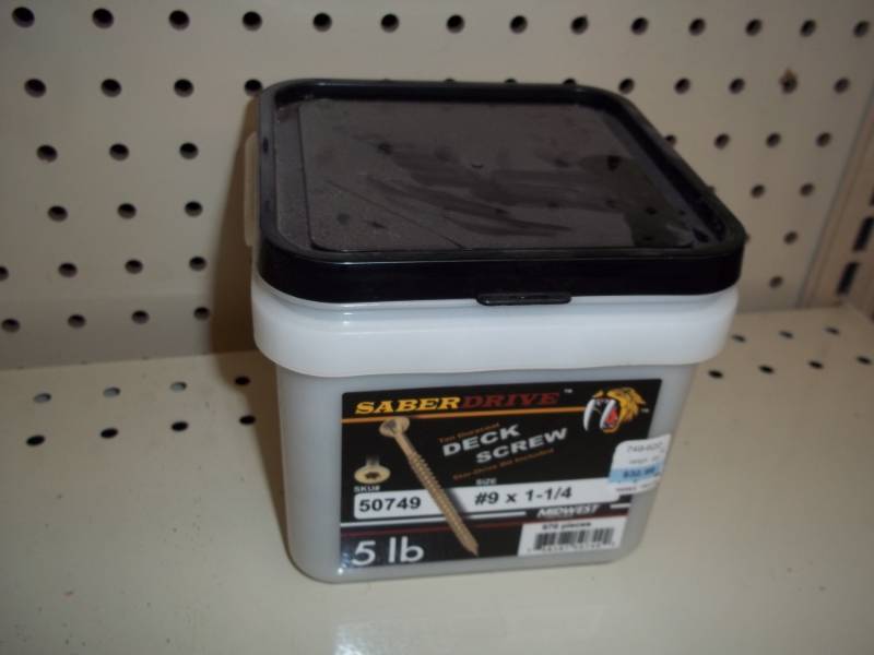 lot 789 image: Decks Screws 5 lbs 9 x 1 14