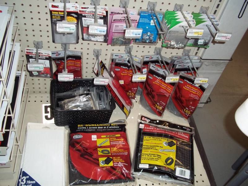 lot 809 image: Wall Lot of Screening Supplies, Variety of Snap Fasteners