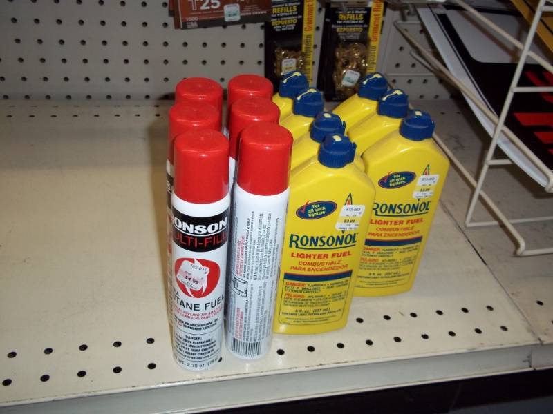 lot 814 image: Lot of Lighter Fluid