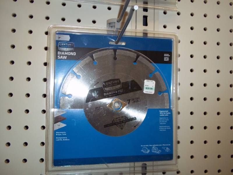 lot 832 image: Saw Blade Diamond 7 in