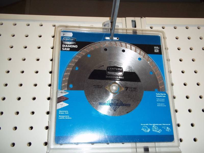 lot 833 image: Saw Blade Diamond 7 in