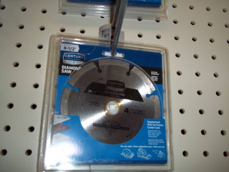 lot 835 image: Saw Blade Diamond 4 in