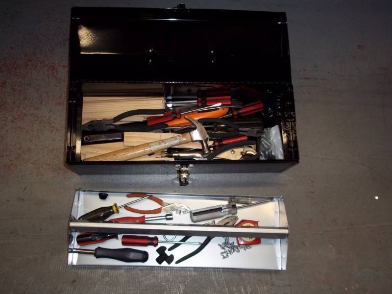 lot 893 image: Used Tool Box with Tools