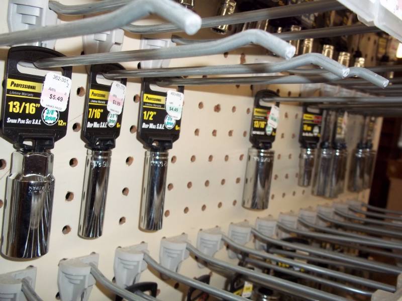 lot 908 image: Drive Set 38 in deep sockets