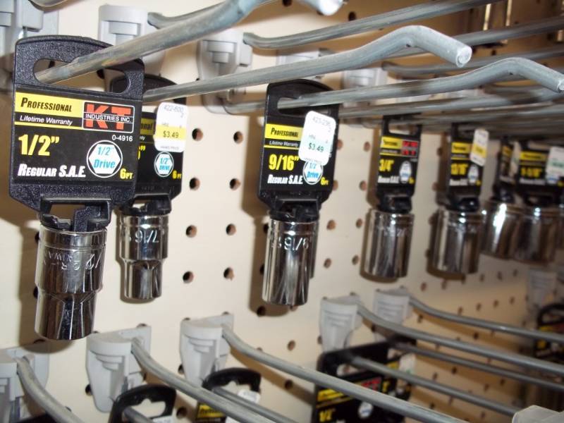 lot 909 image: Drive Set 12 in