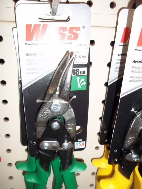 lot 945 image: Utility Snips