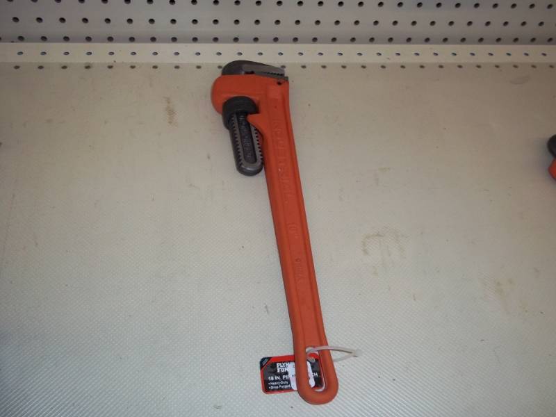 lot 960 image: Pipe Wrench 18 in
