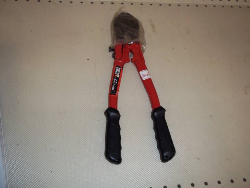 lot 961 image: Bolt Cutter 14 in