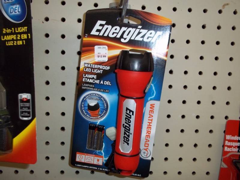 lot 980 image: Waterproof Flashlight