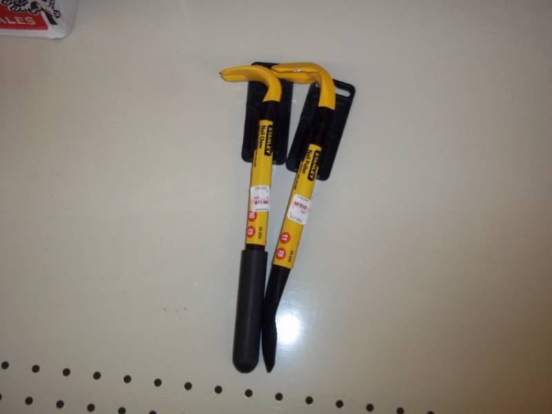 lot 988 image: Pair of Nail Pullers