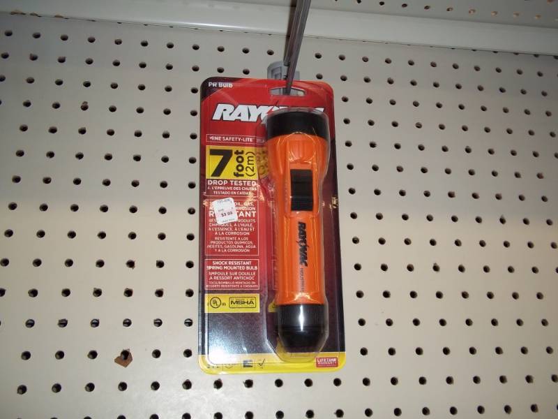 lot 991 image: Rayovac Orange Flashlight