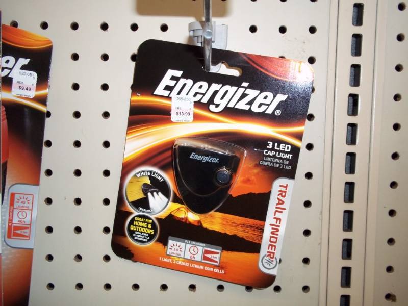 lot 996 image: Hat Light