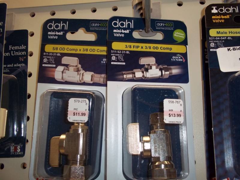 lot 1012 image: Lot of 2 Mini Ball Valves