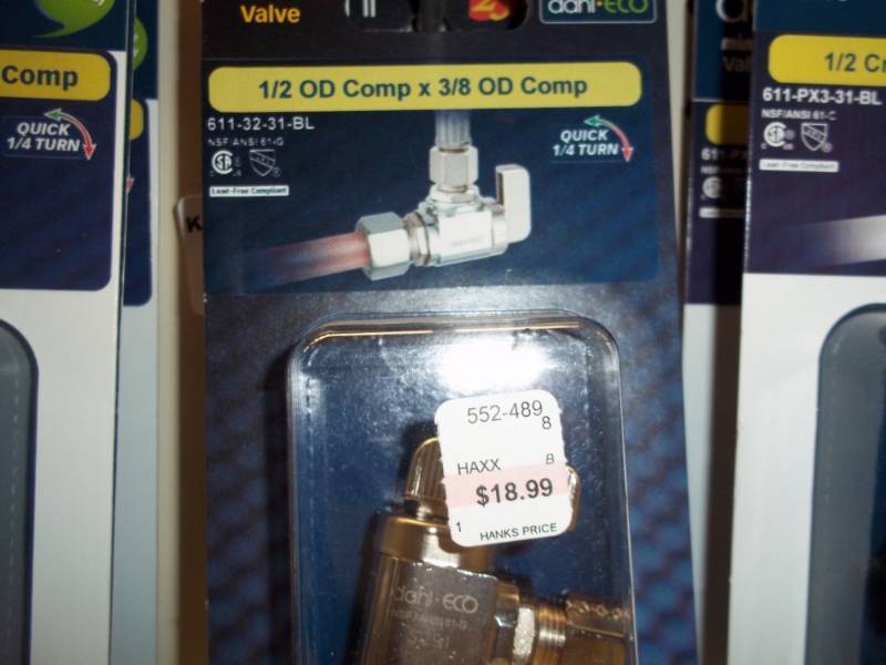 lot 1021 image: Lot of 2 Mini Ball Valves