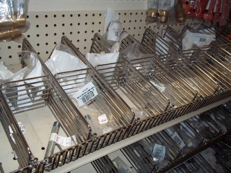 lot 1051 image: 4 ft Lot of Galvanized Fittings