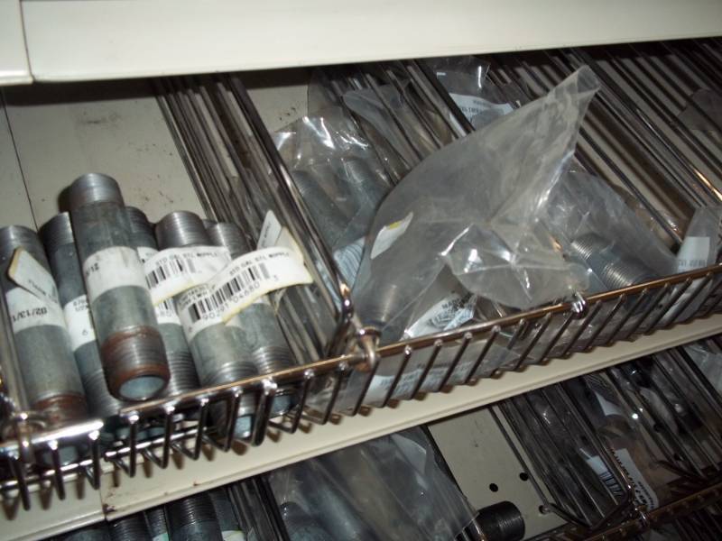 lot 1053 image: 4 ft Lot of Galvanized Fittings