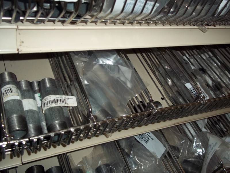 lot 1054 image: 4 ft Lot of Galvanized Fittings