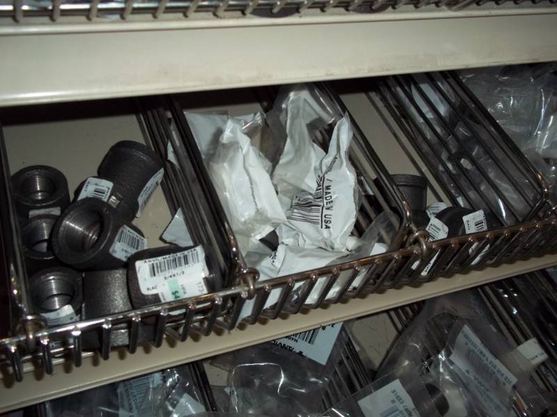 lot 1062 image: 4 ft Lot of Galvanized Fittings