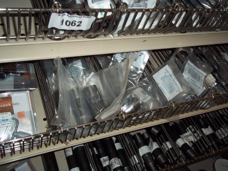 lot 1063 image: 4 ft Lot of Galvanized Fittings