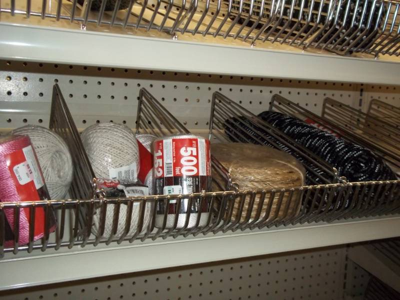 lot 1077 image: Shelf Lot of Rope