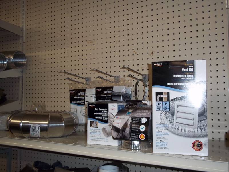 lot 1083 image: Lot of Dryer Vents