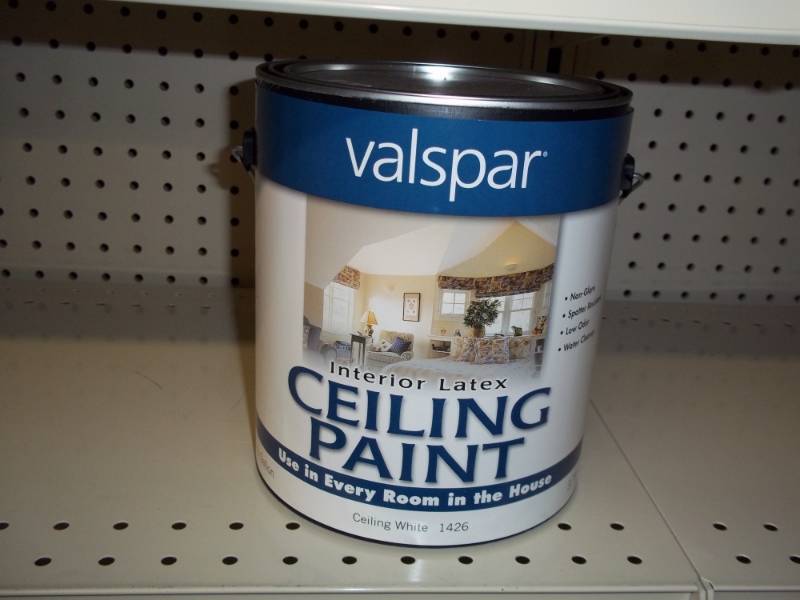 lot 1090 image: Gallon Valspar Ceiling White Paint