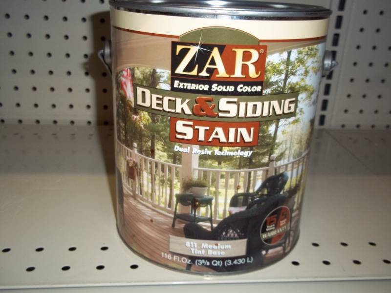 lot 1104 image: Gallon of Tint Base