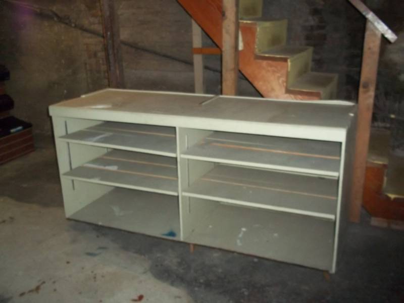 lot 1146 image: Wood Cabinet