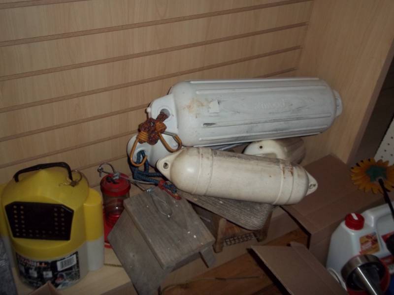 lot 1169 image: Used Boat Bumpers, Minnow Bucket, Bird Houses