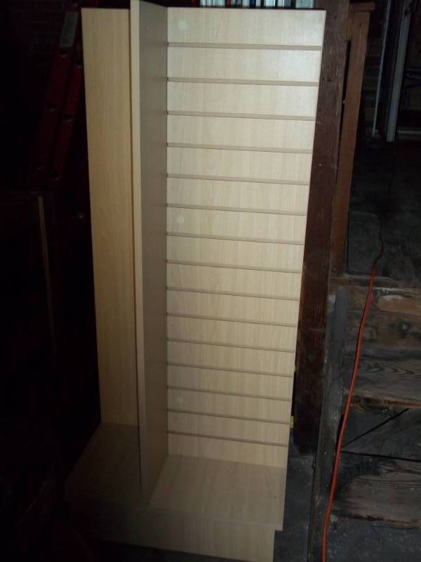 lot 1176 image: Used Display Rack