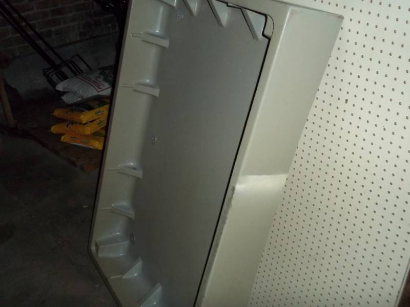 lot 1178 image: Used Activity Table