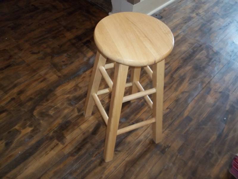 lot 1210 image: Used Stool