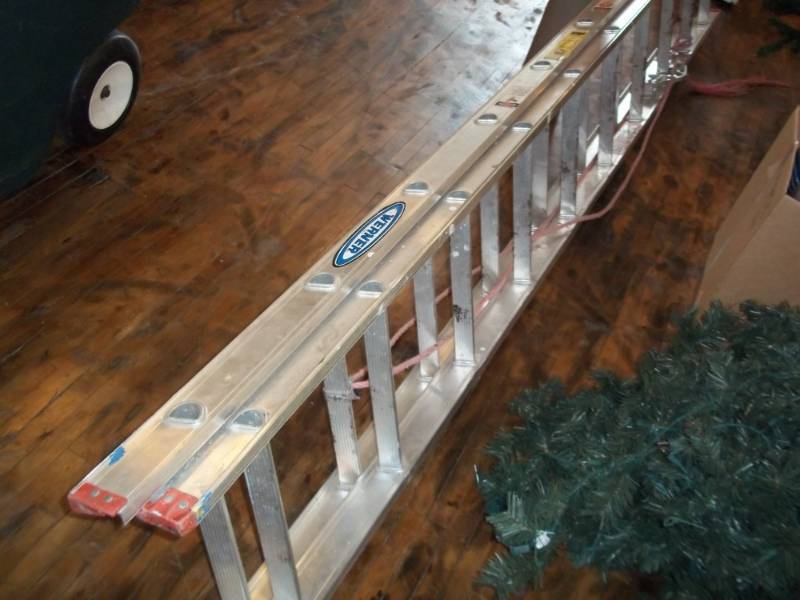 lot 1216 image: Used Werner 20 extension ladder